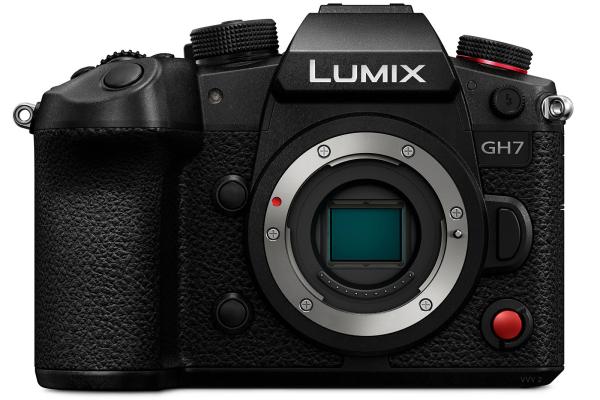 Выпущен Panasonic Lumix GH7. Гибридный автофокус, 12 бит видео, ARRI LogC3